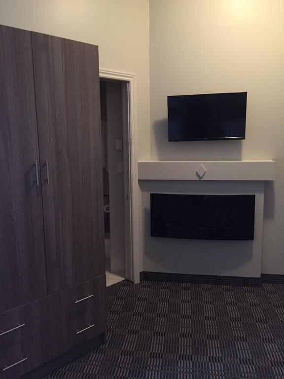 Hotel A2K มอนทรีอัล ภายนอก รูปภาพ