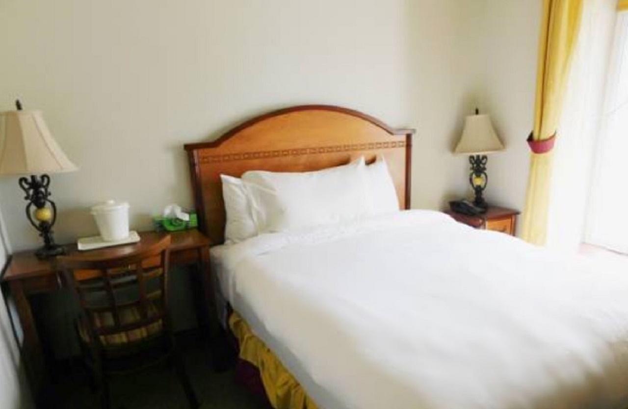 Hotel A2K มอนทรีอัล ภายนอก รูปภาพ